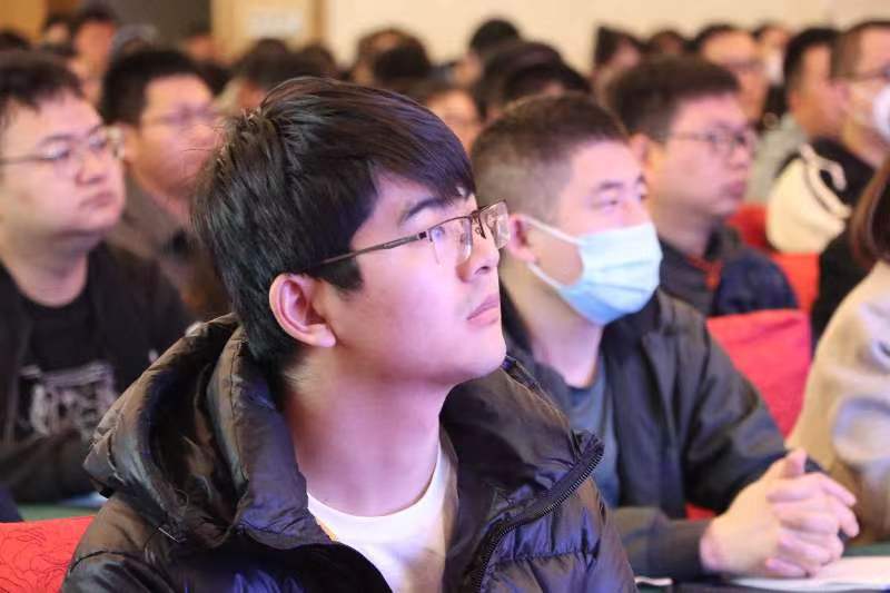 群眾3.jpg